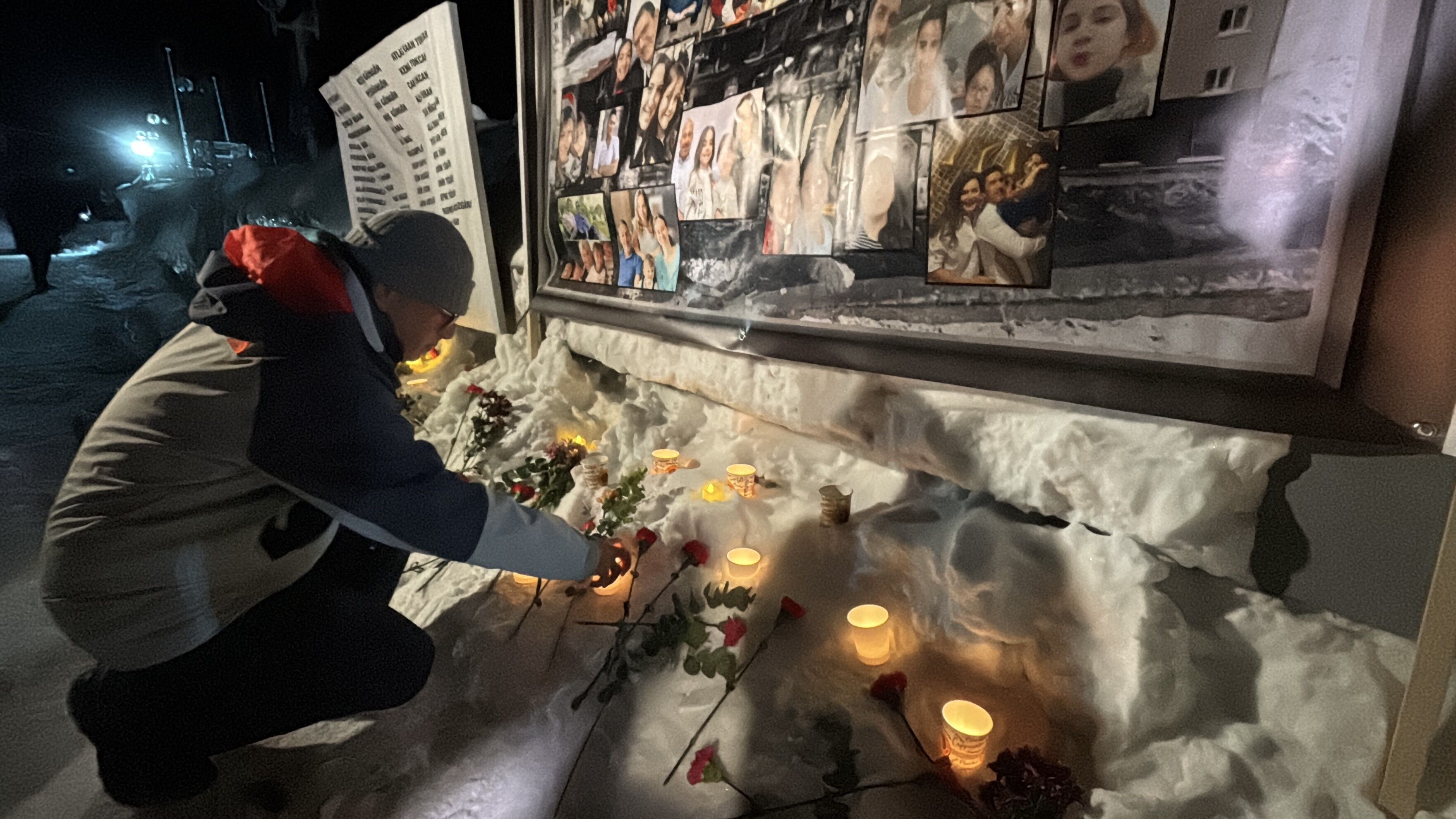 03.17’De Zaman Bir Kez Daha Durdu! Grand Kartal’daki Yangın Faciasında Kaybedilen 78 Can Anıldı (24)