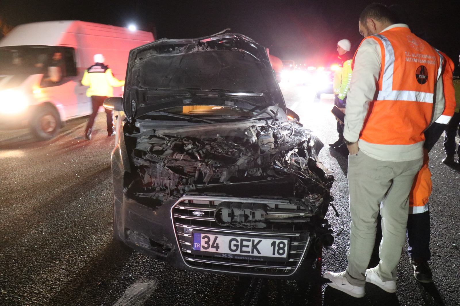 1 Kişi Öldü, 3 Kişi Yaralandı! Otoyoldaki Feci Kazada Sürücü Alkollü Çıktı (5)