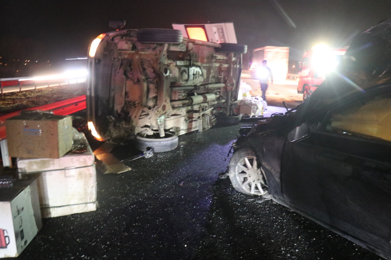 1 Kişi Öldü, 3 Kişi Yaralandı! Otoyoldaki Feci Kazada Sürücü Alkollü Çıktı (6)