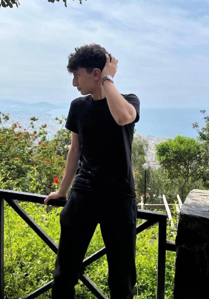 17 Yasindaki Motosikletli Kamyonun Altinda Can Verdi (2)