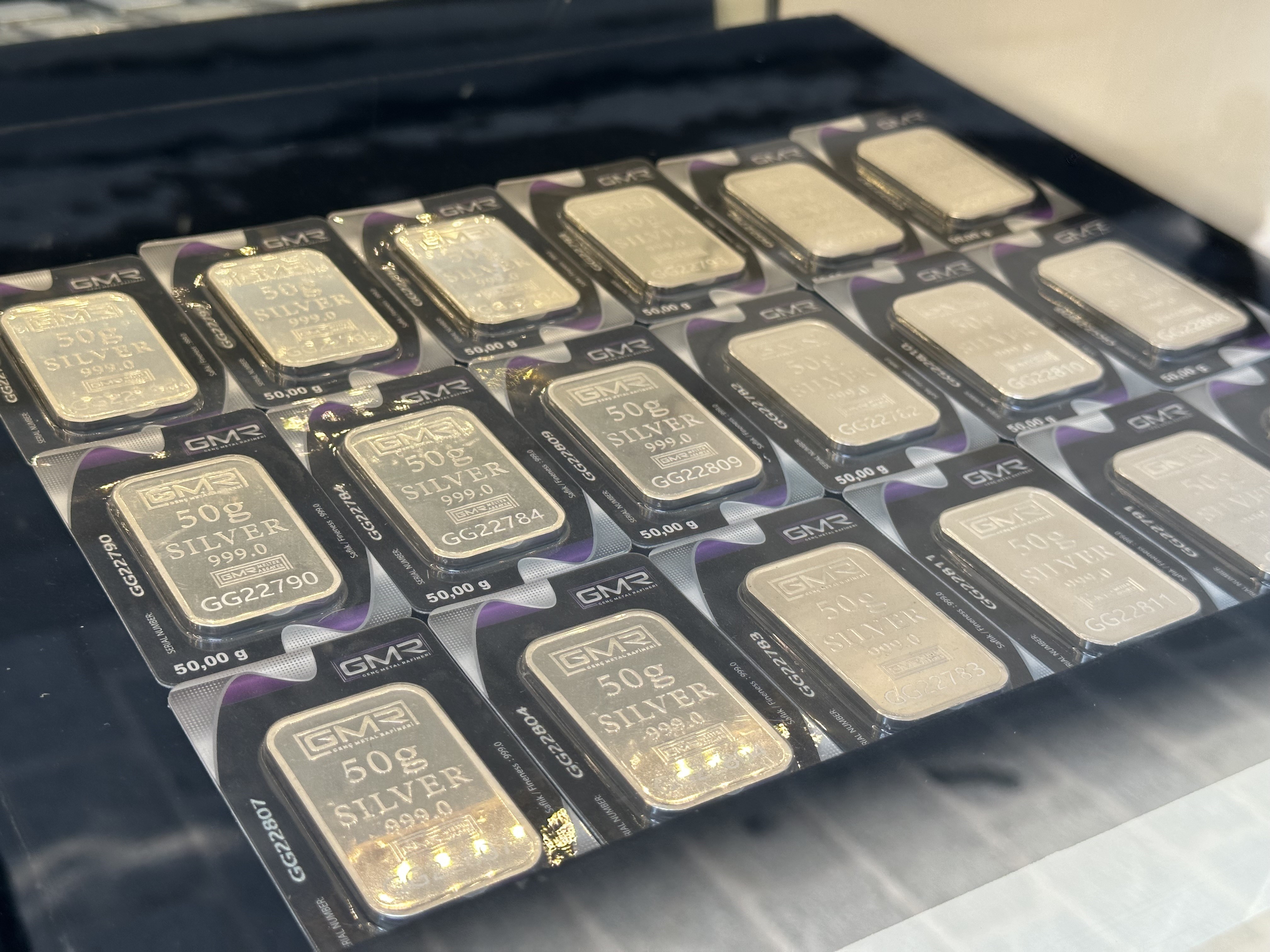 2026 Belirsizlik Yili Olacak Altin Artik Yatirim Degil Guven Meselesi (2)