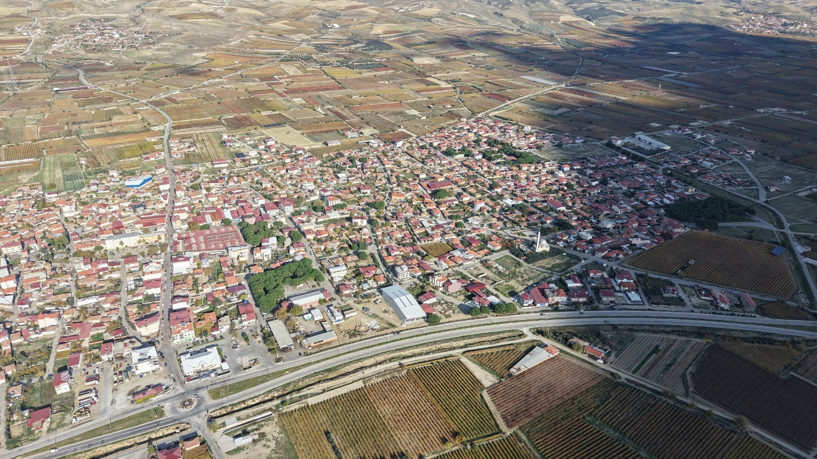 45 Yillik Tehlike Tarih Oluyor Yesilyurtta Asbestli Su Hatti Sokuluyor (4)