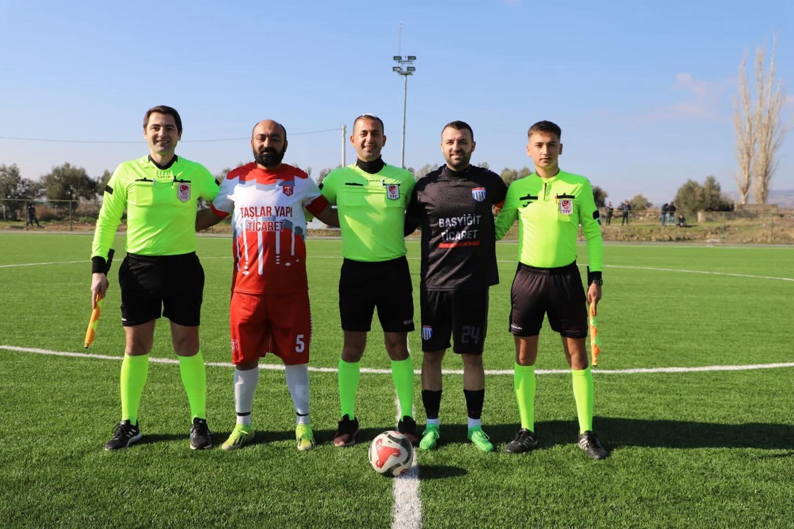 8De 8 Yapan Selendi Belediyespor Sampiyonluk Icin Gun Sayiyor (4)