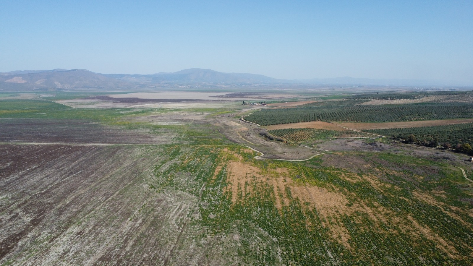 Ak Partili Baybaturdan Kuruyan Marmara Golu Icin Mujde 25 Milyon Metrekup Su Gole Akta (1)