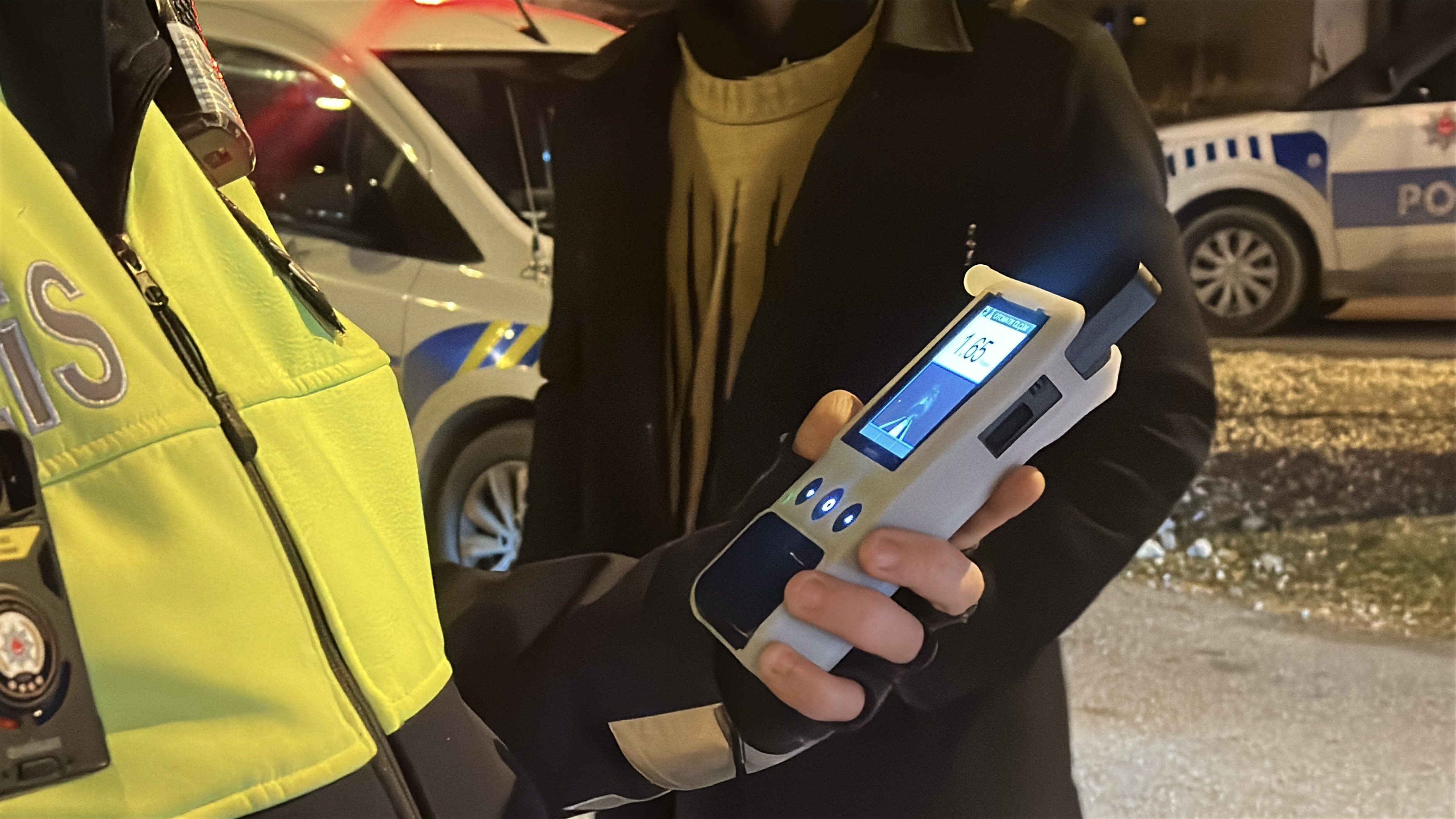 Alkollü Sürücüden Polise Tepki “Bu Arabayı Benim Vergim Aldı!” (3)