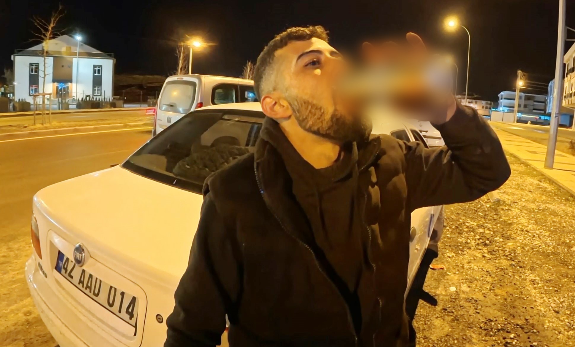 Alkollü Yakalandı, “Vallahi 10 Numara Içtim” Diyerek Içmeye Devam Etti (11)