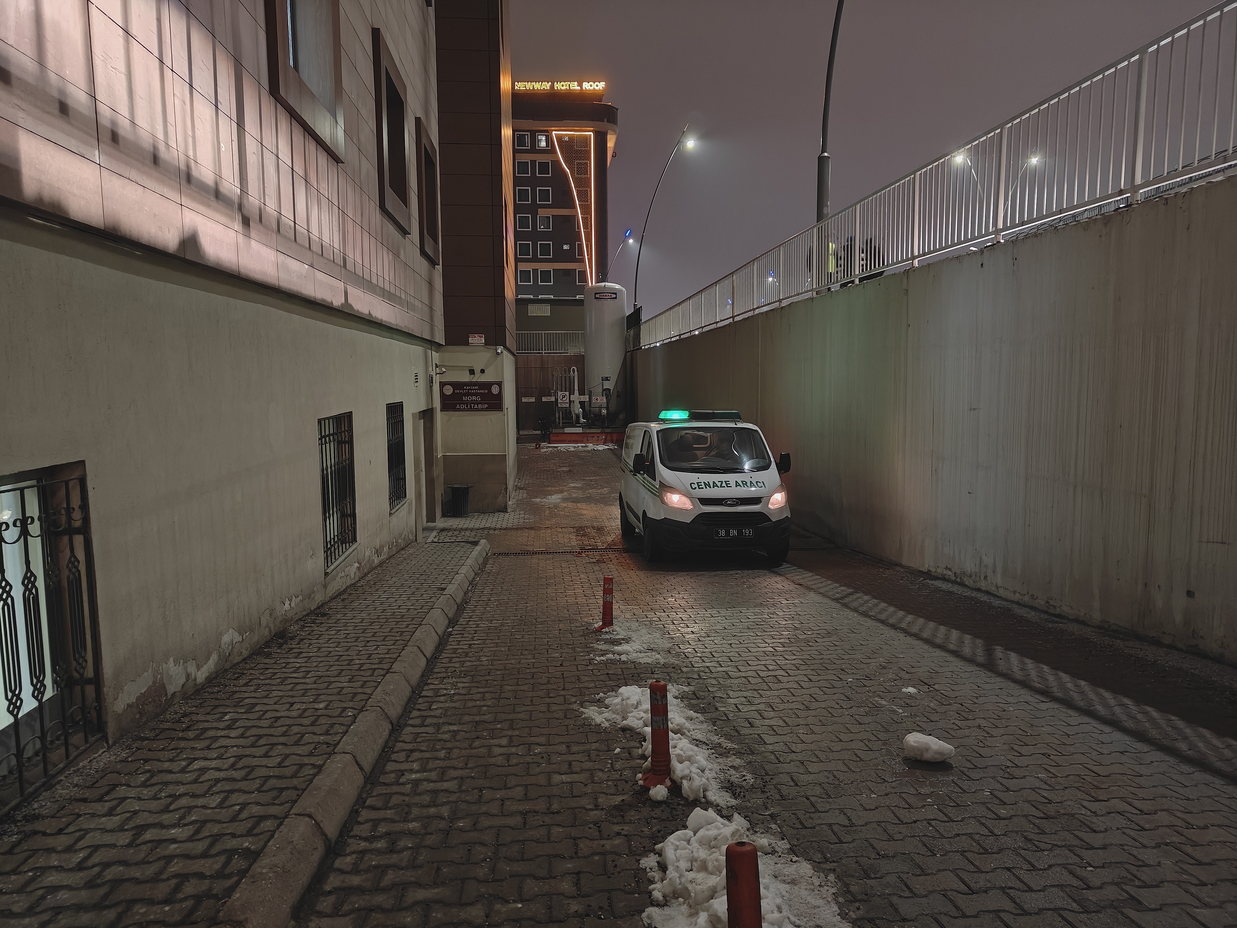 Anne Ve Babanın En Acı Anı! Engelli Bebeklerini Yatağında Ölü Buldular (6)