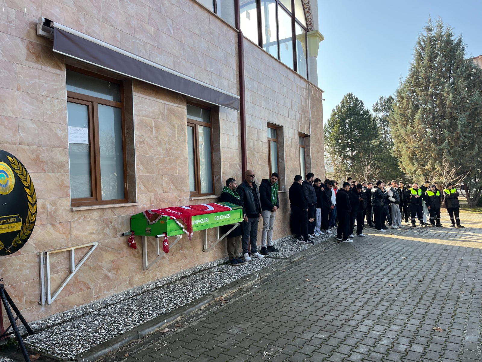 Askere Gitmeden Tabuta Girdi Eray Akyol Son Yolculuğuna Uğurlandı (1)-2