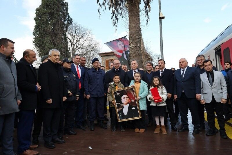 Ataturkun Turgutluya Gelisinin 103 Yili Torenle Kutlandi (2)