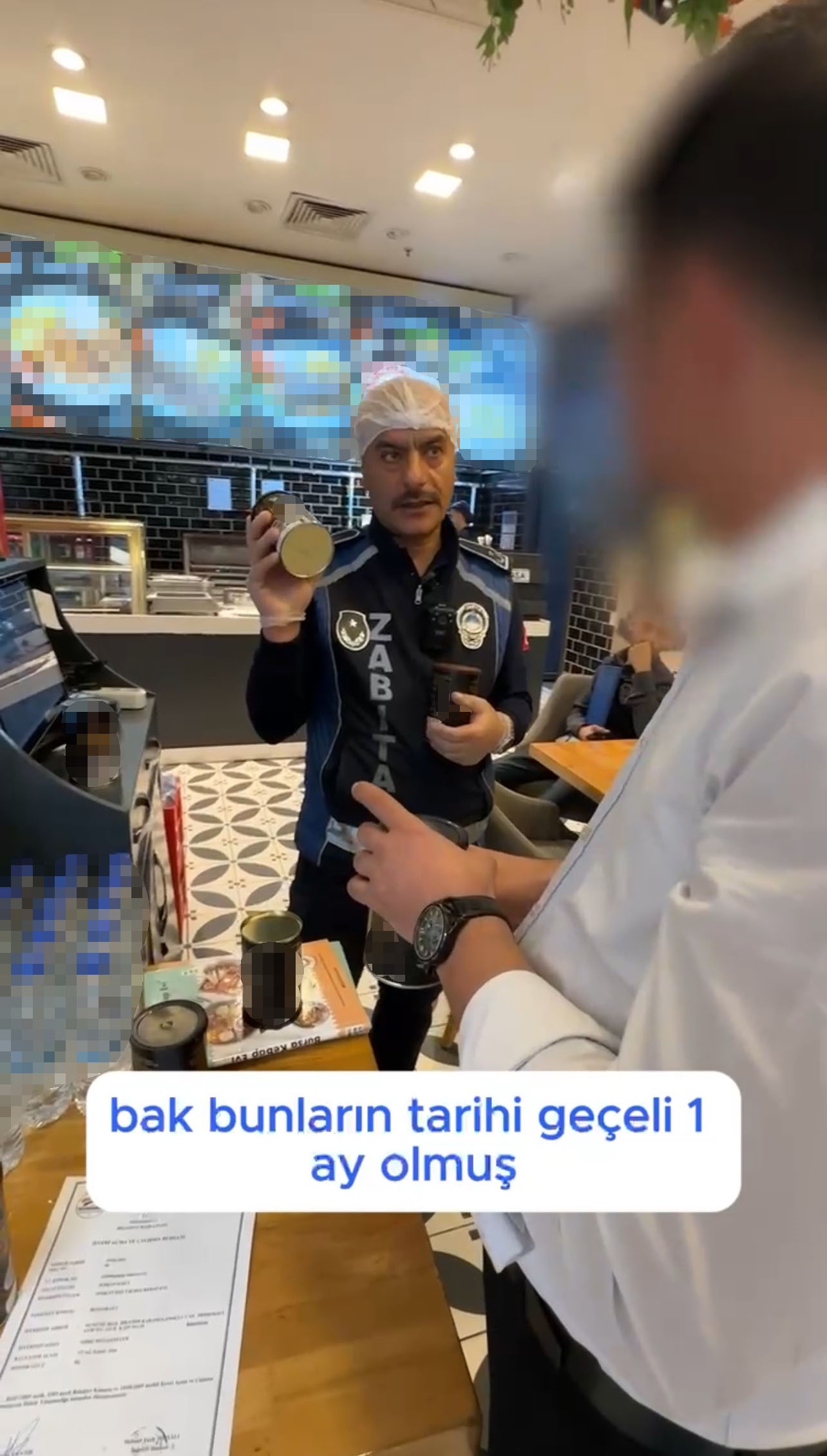 Avm Restoranlarında Mide Bulandıran Manzara Böcek Yuvaları Kamerada (5)
