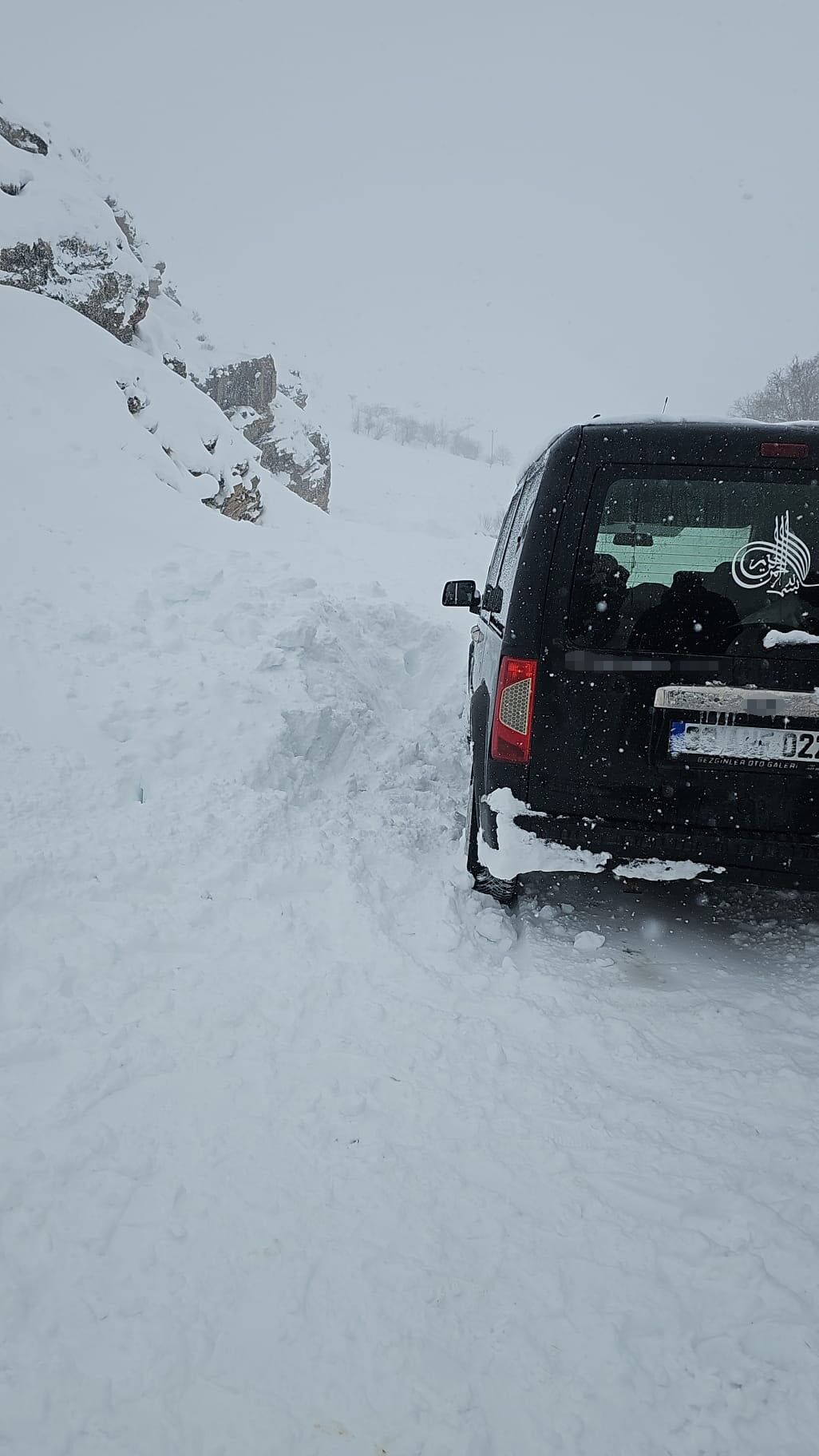 Aynı Araçta 4 Kişi Vardı, Facia Kıl Payı Atlatıldı (2)