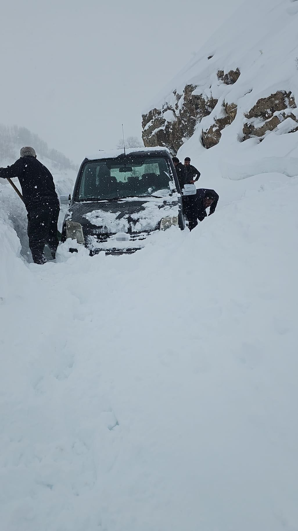 Aynı Araçta 4 Kişi Vardı, Facia Kıl Payı Atlatıldı (5)