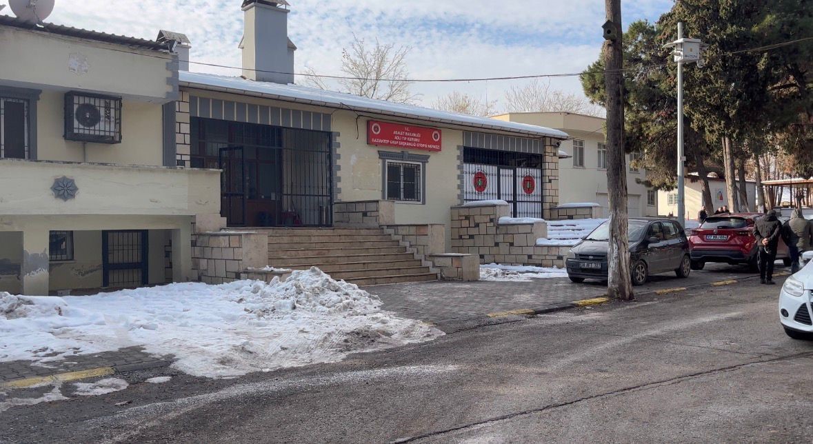 Aynı Kuaförde Çalışmışlardı 15 Yaşındaki Çocuk, Arkadaşını Kalbinden Bıçakladı (3)