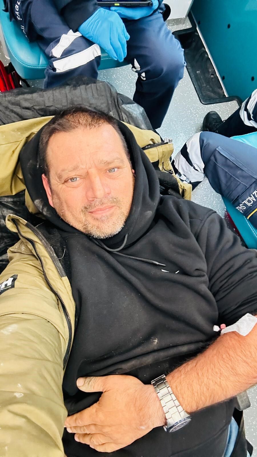 Azraili Emekli Eden Adam Kedi Canli Mehmet Ovet Yine Olumden Dondu (2)