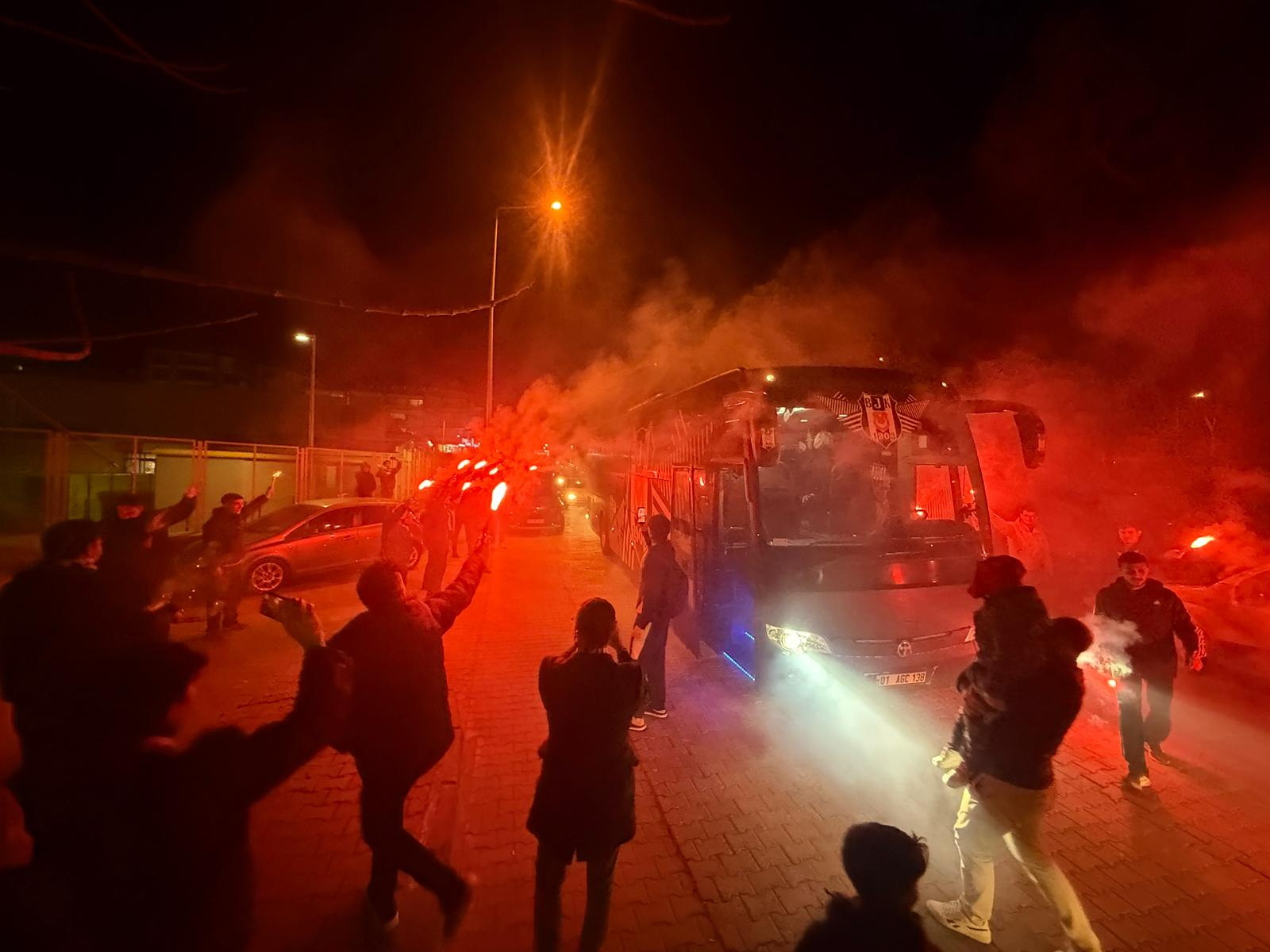 B E Ş İ K T A Ş11