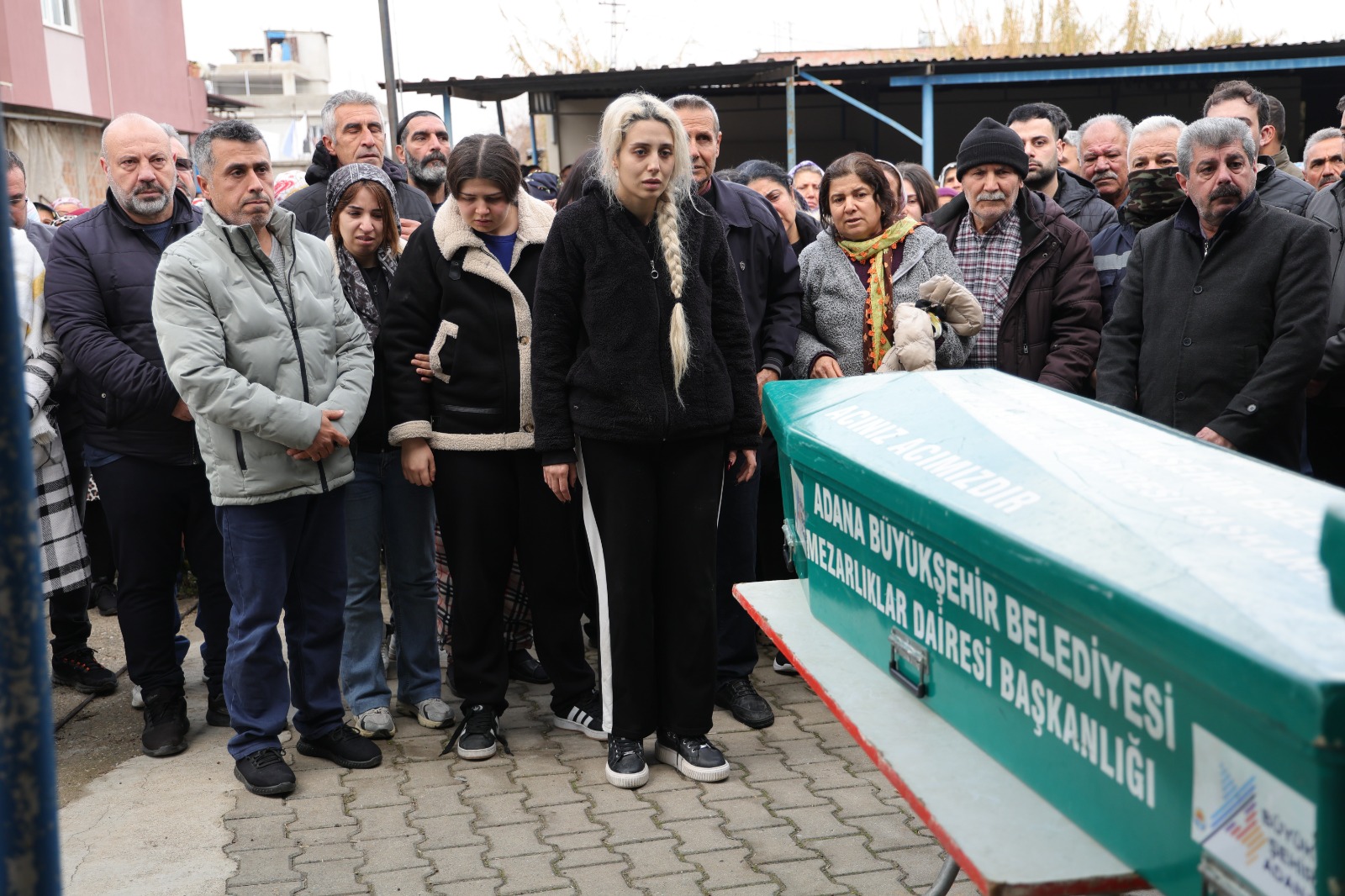 Baba Kurşunuyla Can Veren Ada Ve Mert Toprağa Verildi! Cenazede Gözyaşları Sel Oldu (10)