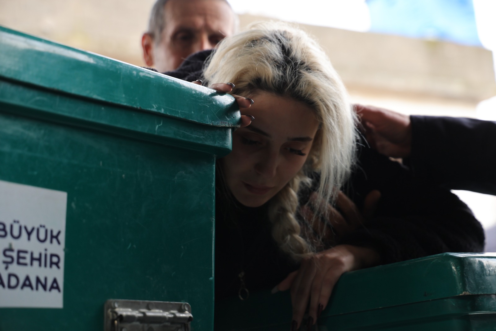 Baba Kurşunuyla Can Veren Ada Ve Mert Toprağa Verildi! Cenazede Gözyaşları Sel Oldu (7)