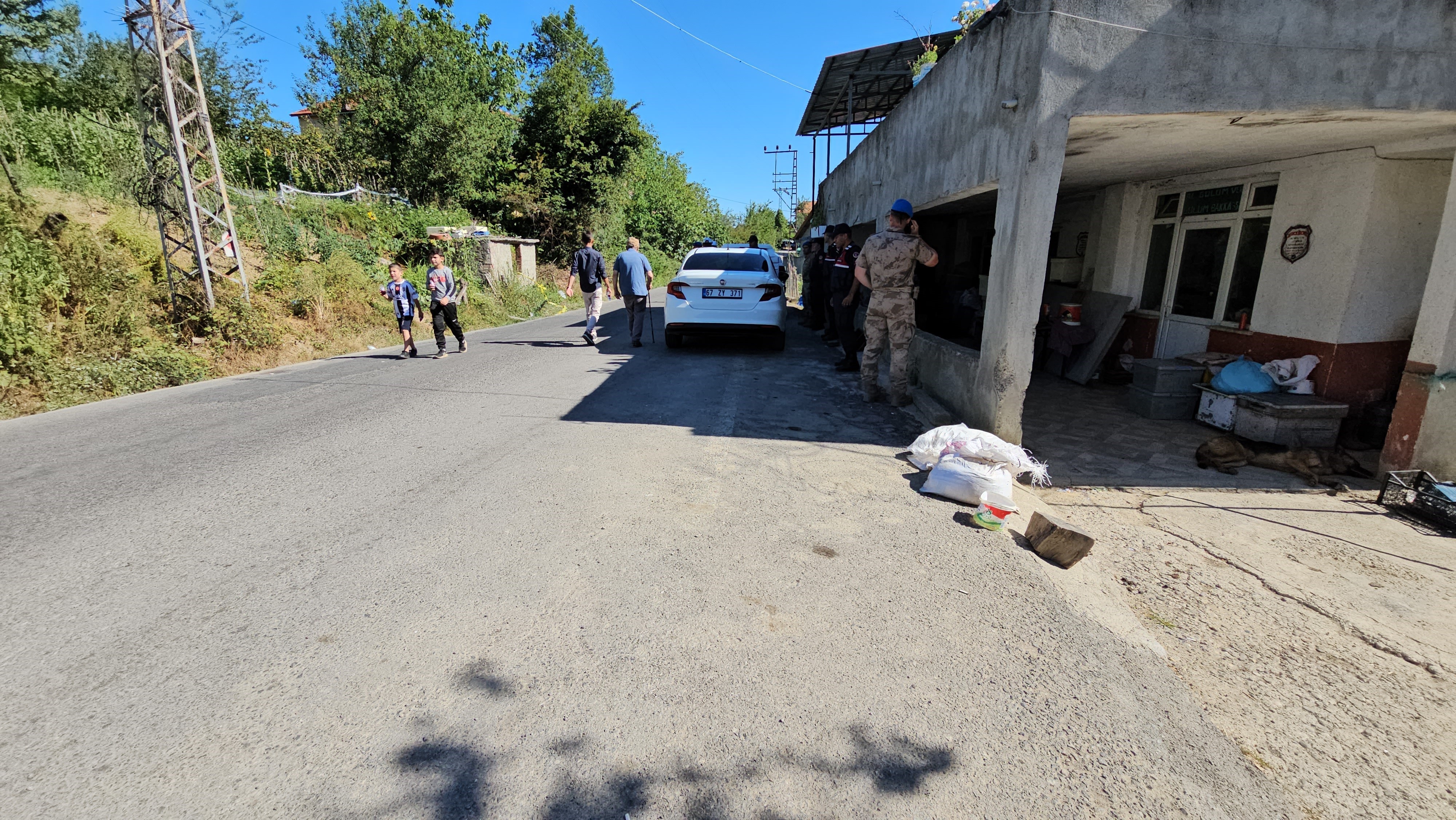 Babaanne Ve 2 Torununu Canice Öldürdü! Üçlü Cinayet Davası Ertelendi (8)