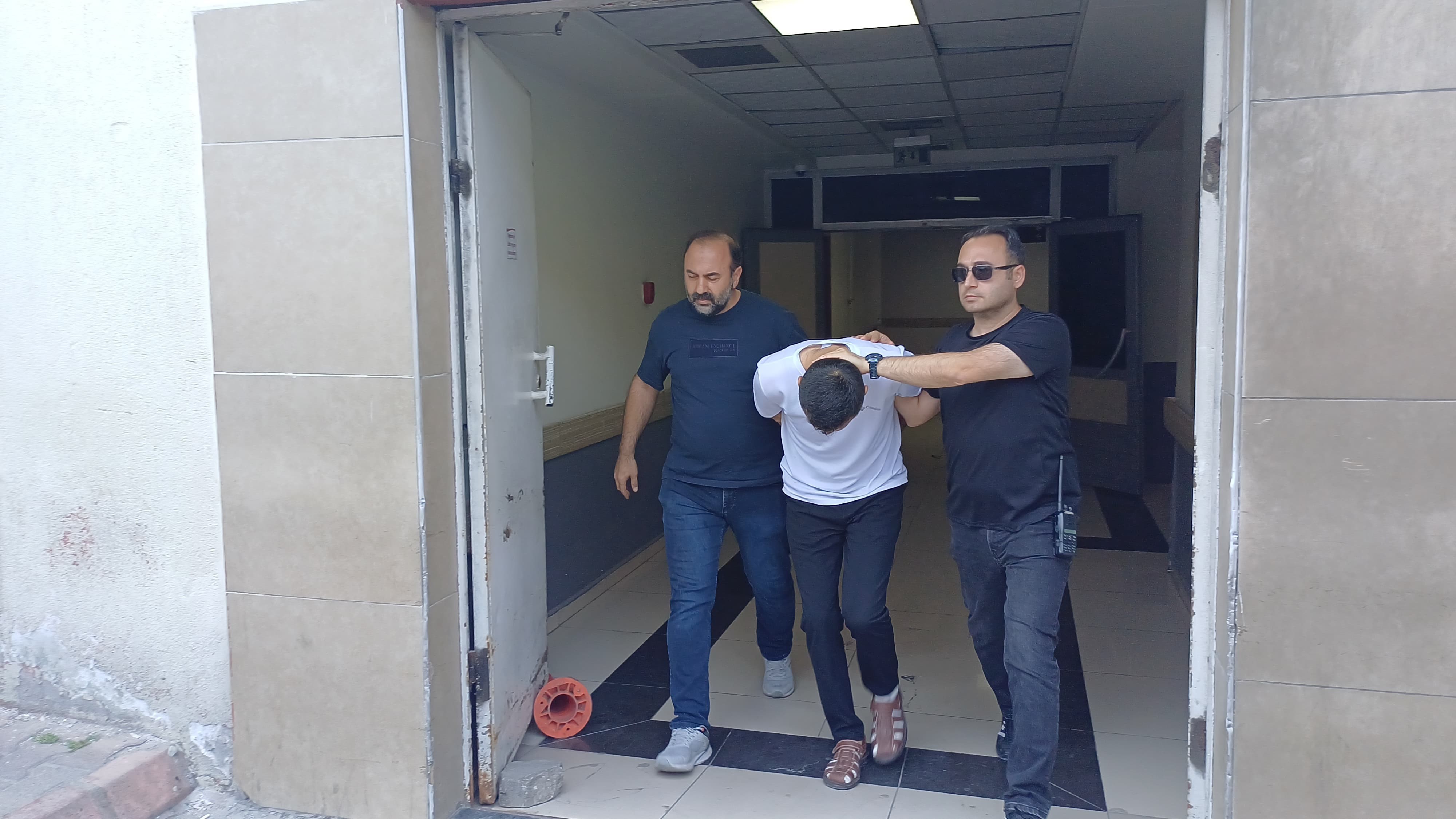 “Bana Cani Diyorlar” Diyen Sanık, Cezaevindeki Kardeşini Işaret Etti (5)