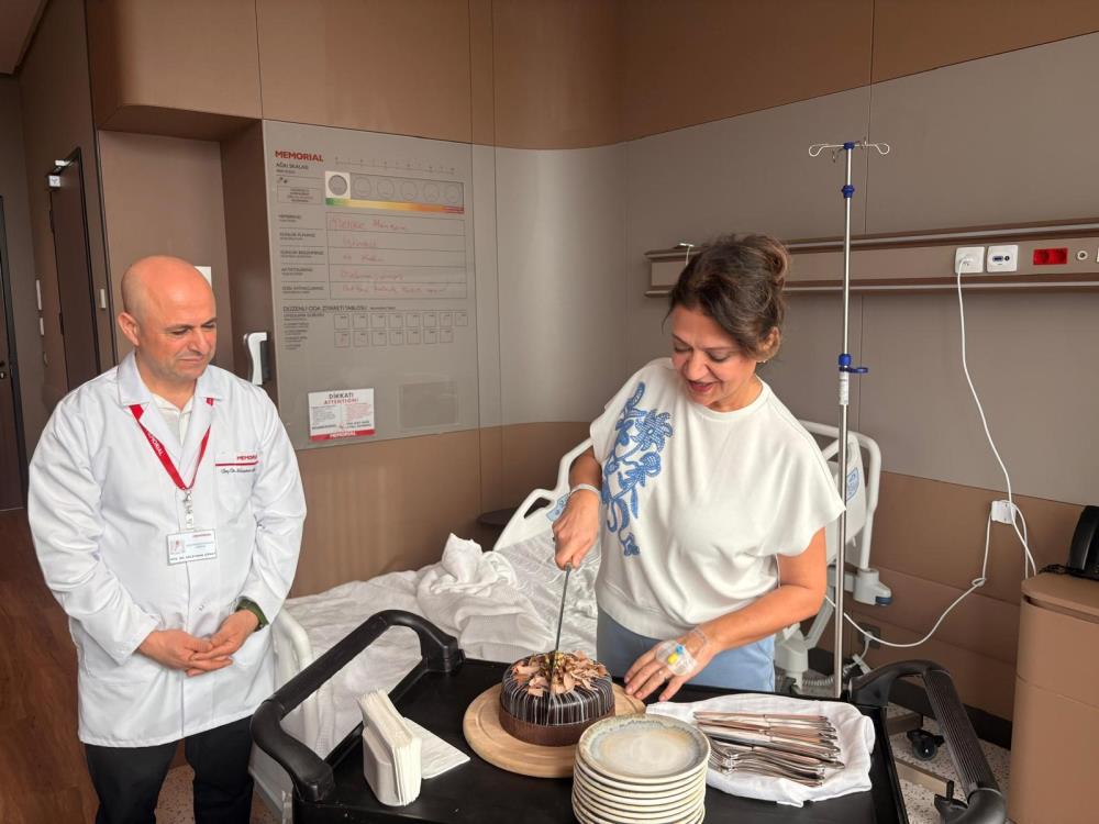 Bir Yil Yutamadi Dogum Gununde Pastasini Gozyaslariyla Yedi (3)