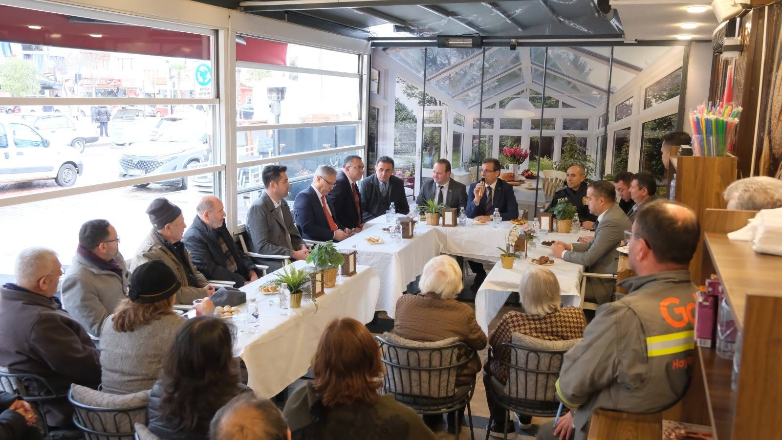 C U M H U R İ Y E T5