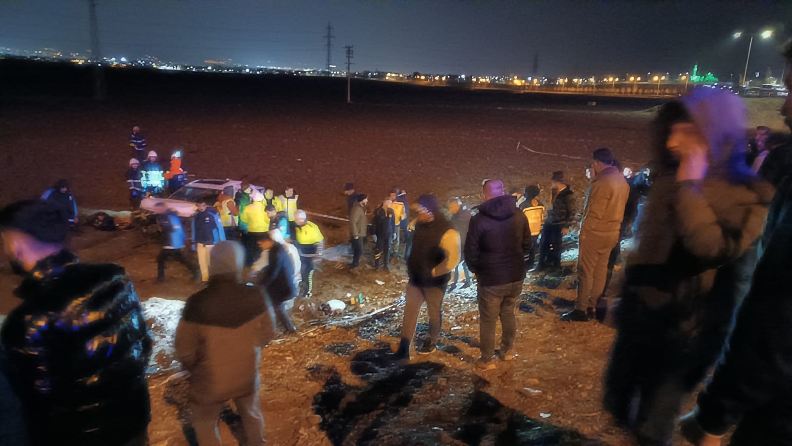 Çarpışan Araçlar Şarampole Uçtu! Korkunç Kazada 3 Ölü, 3 Yaralı (10)