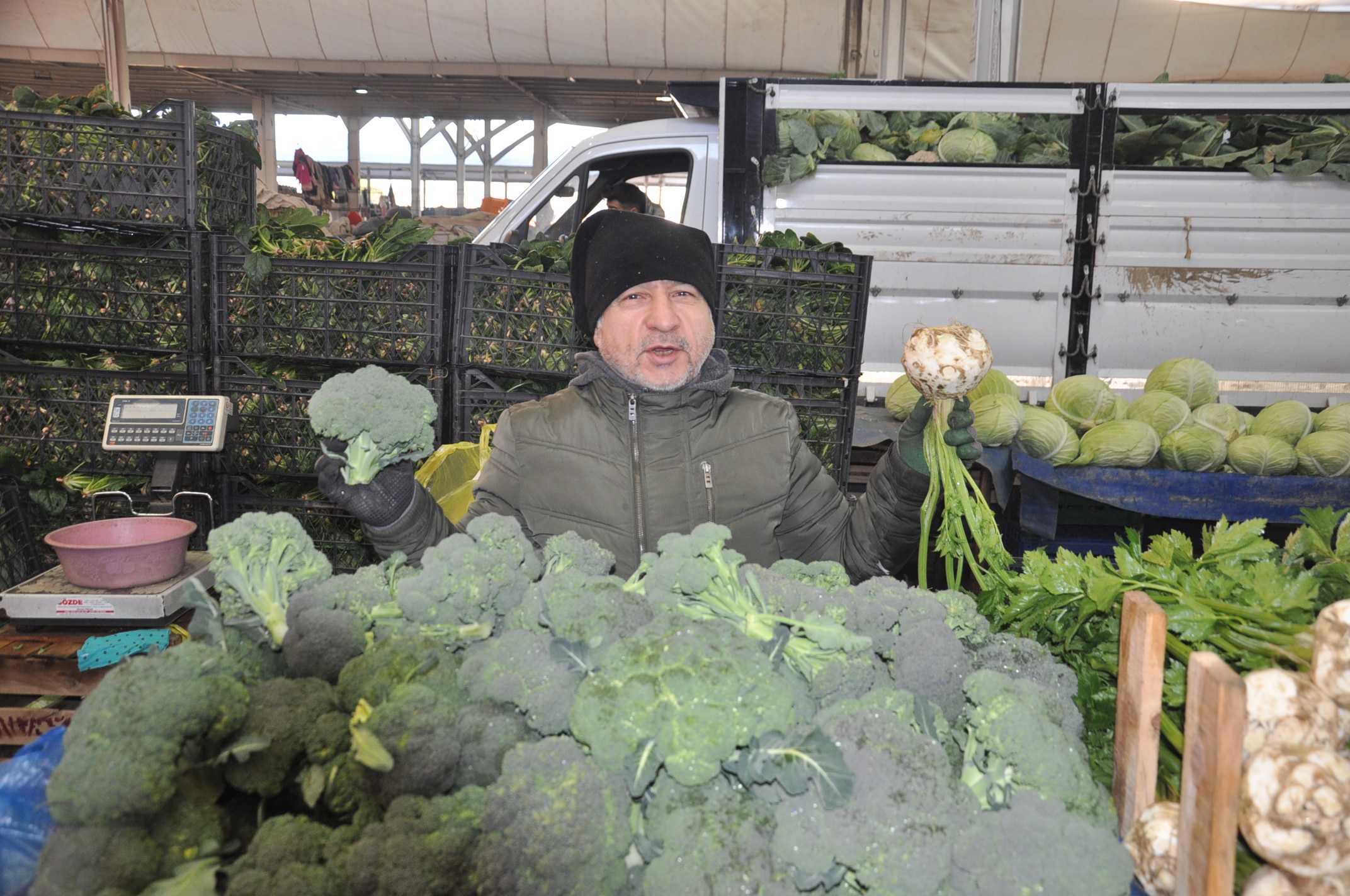 Çarşamba Pazarı Salihli Pazar Yeri (4)