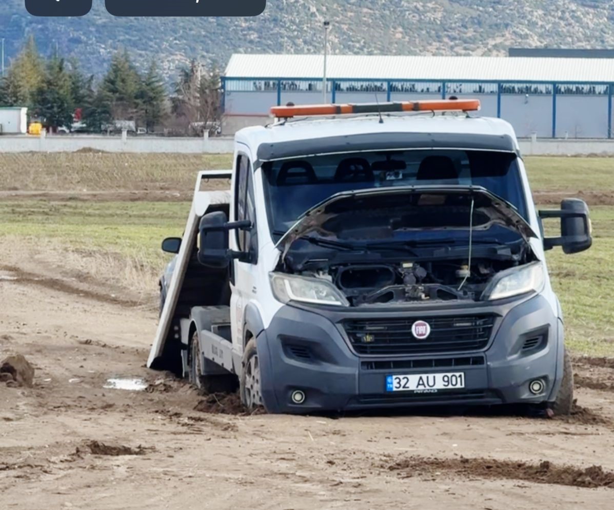Cekiciyi Kurtarmaya Giden Cekiciyi De Cekici Kurtaramadi Bir Bardak Cay Icecektim Tovb (7)
