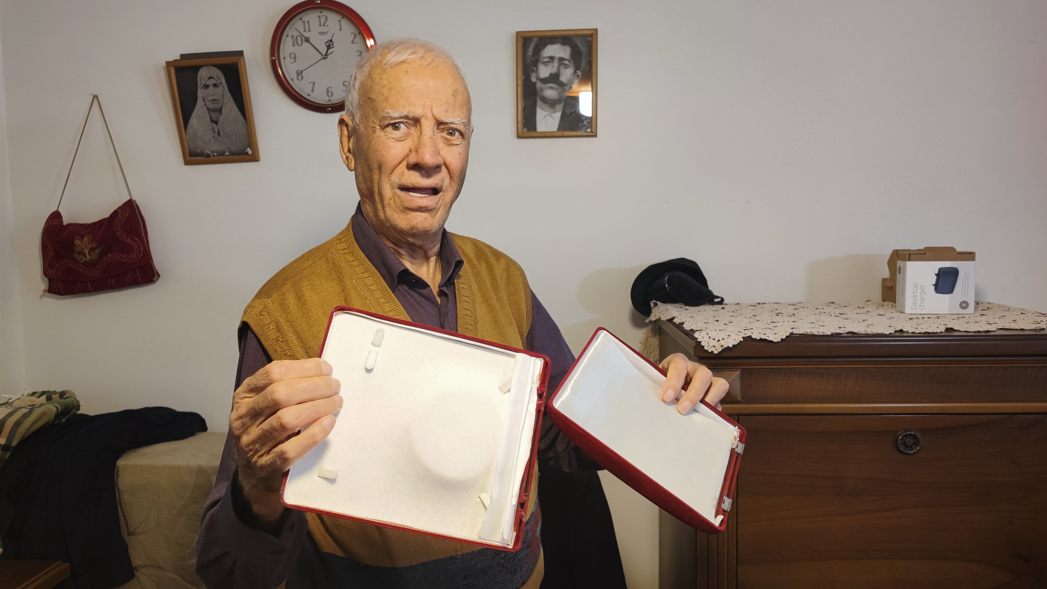 Cenaze Telasi Bitti Hayatinin Sokunu Yasadi 1 Kilo Altin Buhar Oldu (3)