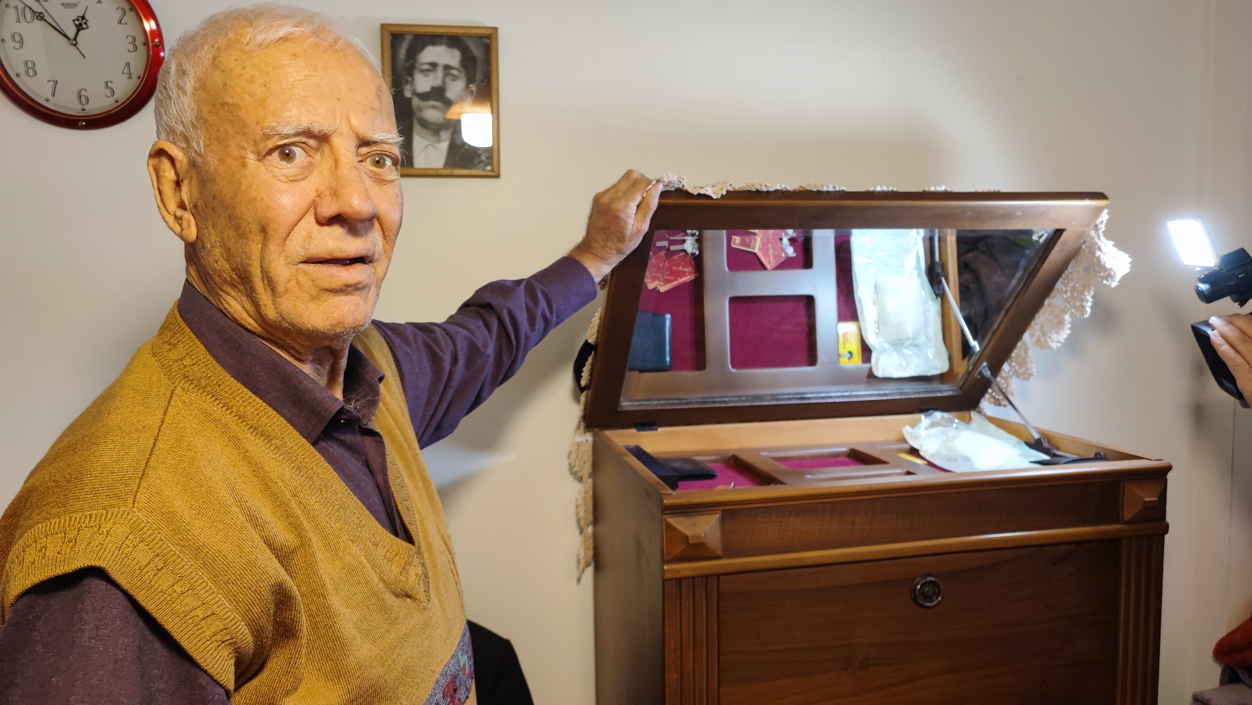 Cenaze Telasi Bitti Hayatinin Sokunu Yasadi 1 Kilo Altin Buhar Oldu (4)