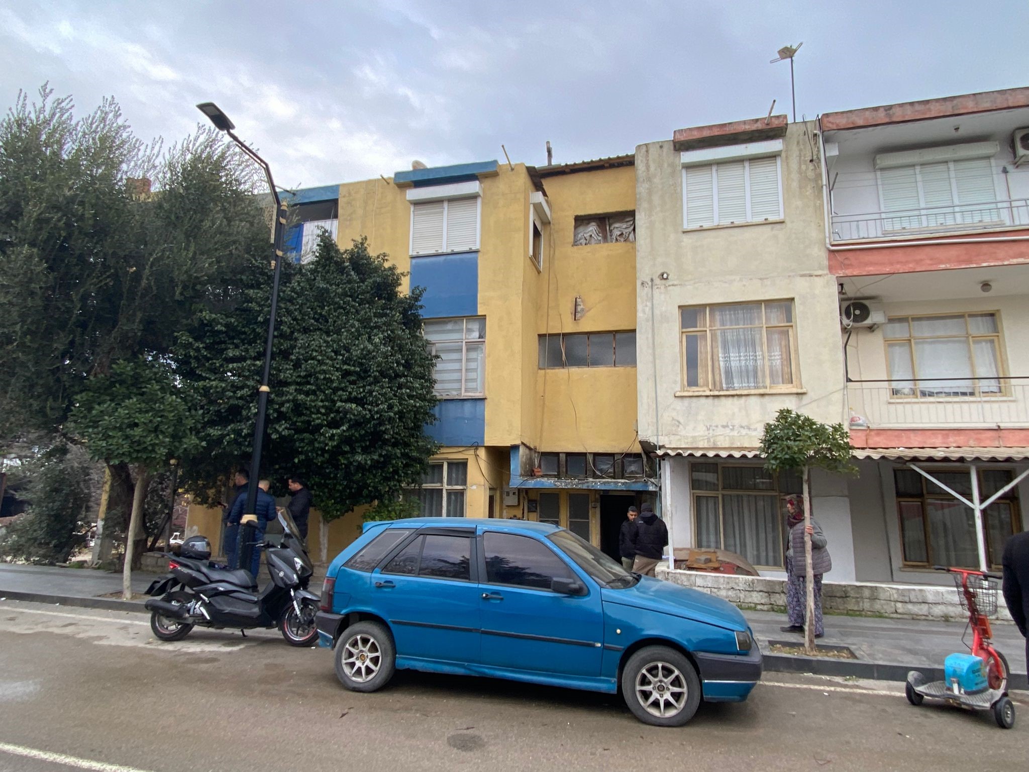 Cinnet Getiren Baba Dehşet Saçtı Anne Ve Küçük Kızı Bıçaklayarak Öldürdü (9)