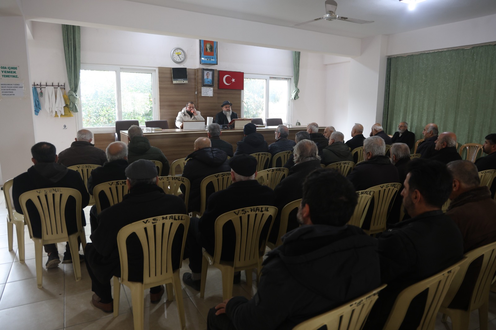 Depremde Anne Babasını Kaybeden Siyam Ikizlerinden Acı Haber (3)-1