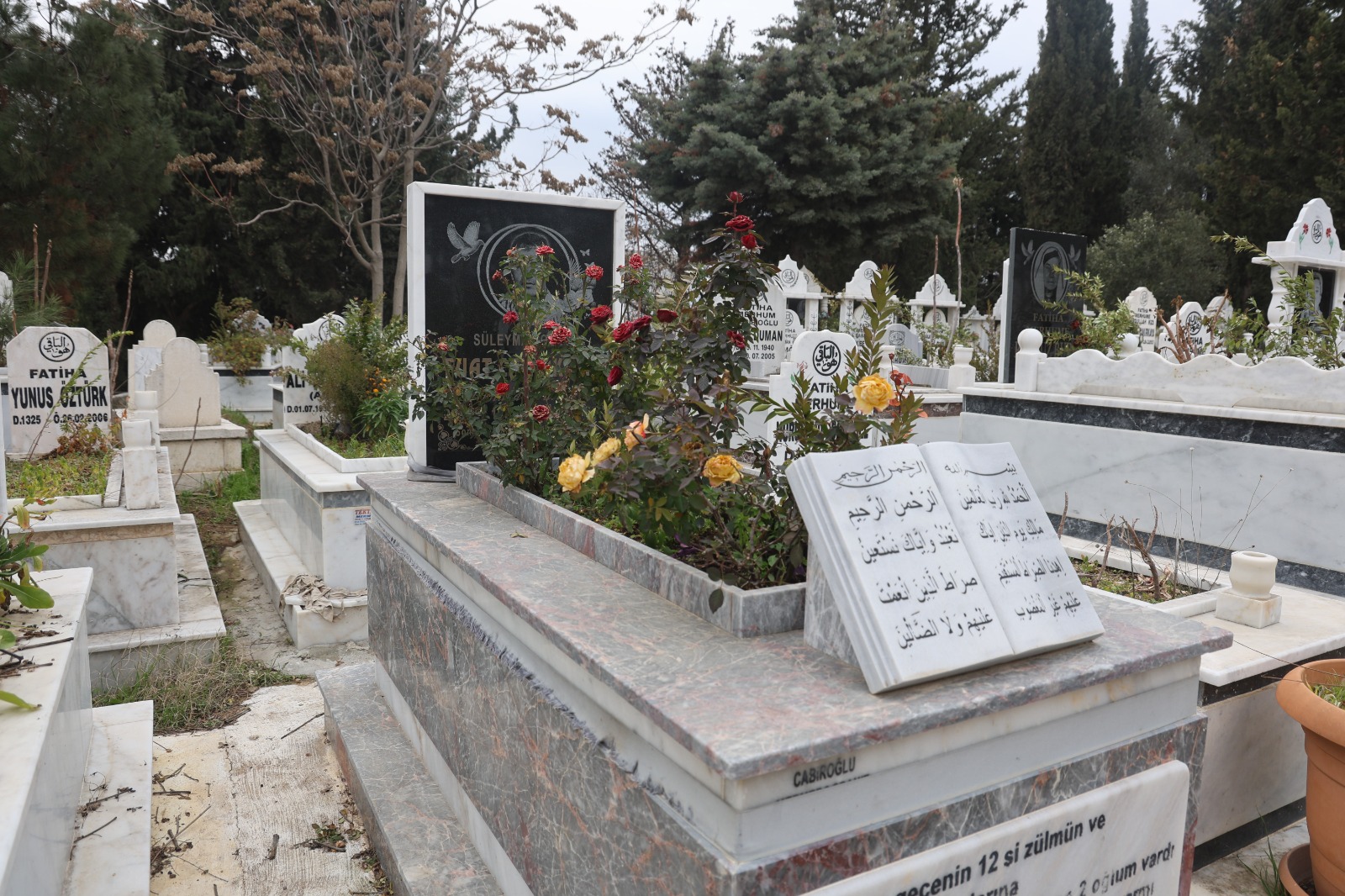 Depremde Anne Babasını Kaybeden Siyam Ikizlerinden Acı Haber (4)-1