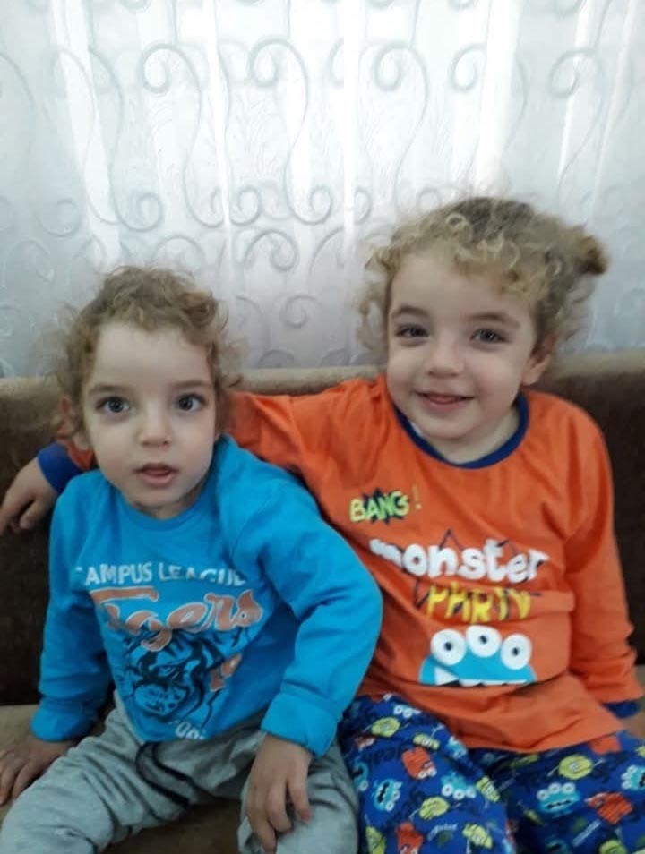 Depremde Anne Babasını Kaybeden Siyam Ikizlerinden Acı Haber (4)