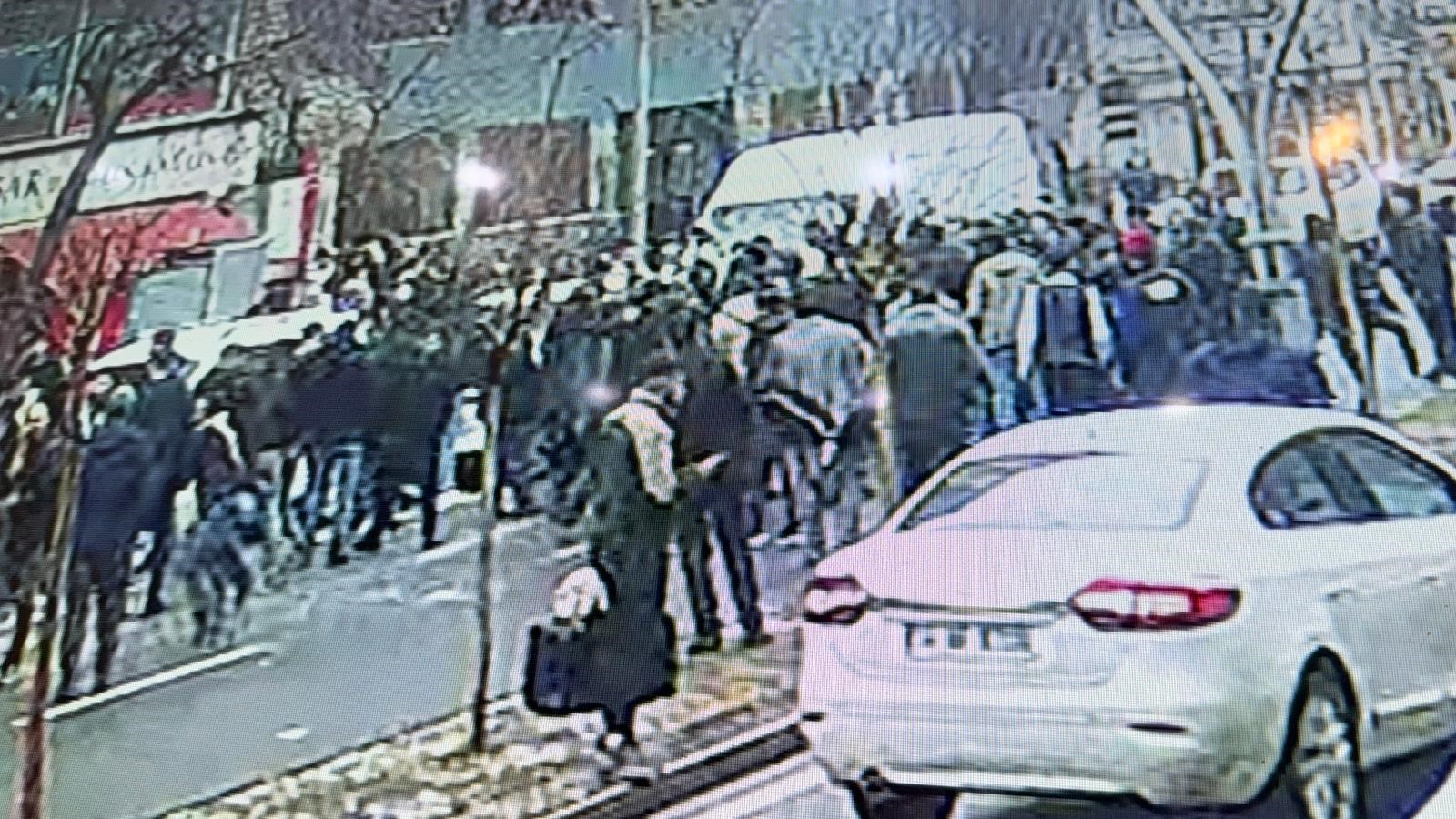 Düğün Sevinci Yerini Kavgaya Bıraktı Düğün Salonu Savaş Alanına Döndü, O Anlar Kamerada (4)