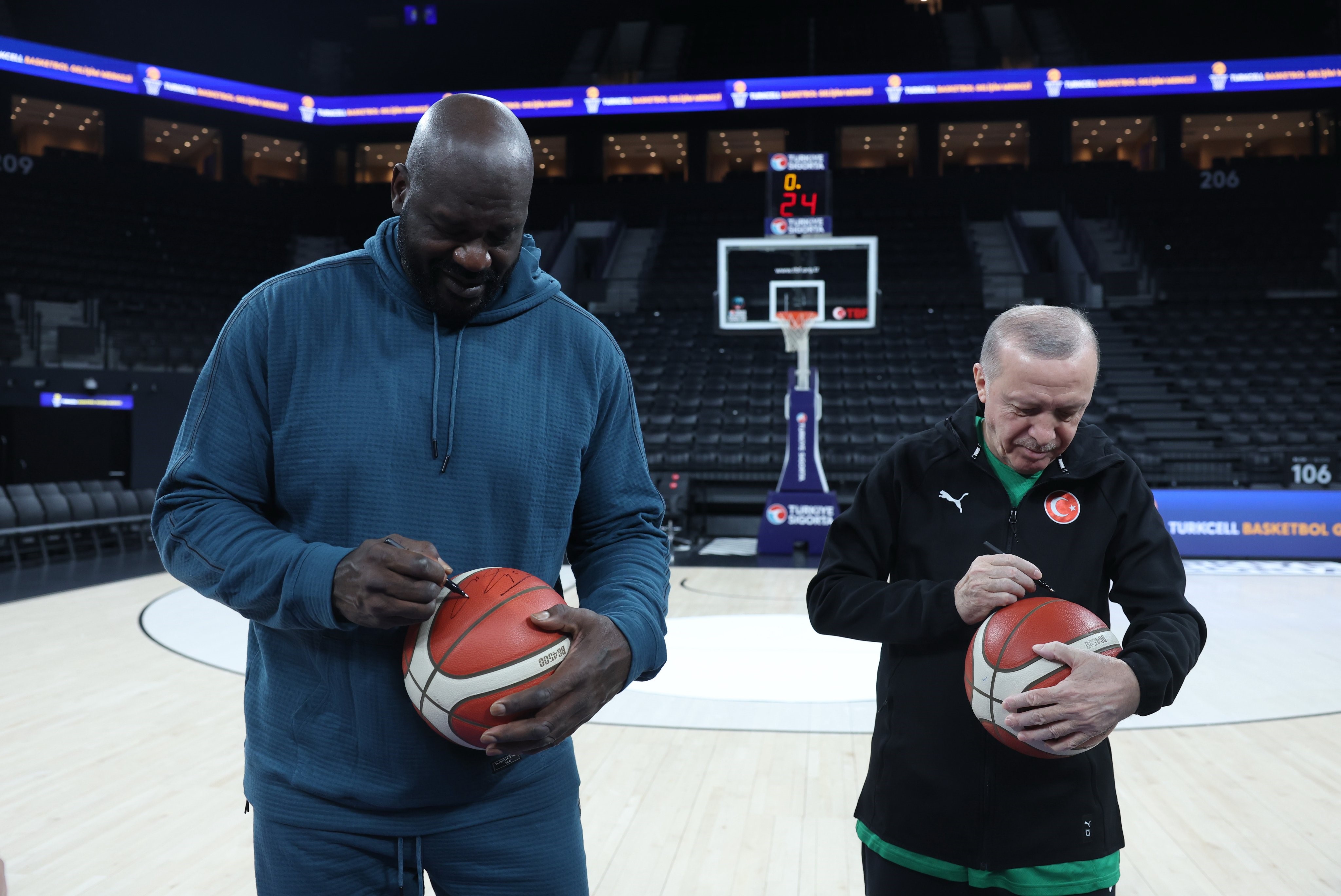 Dünyaca Ünlü Basketbol Yıldızı Shaquille O’neal’dan Erdoğan’a Ziyaret (4)