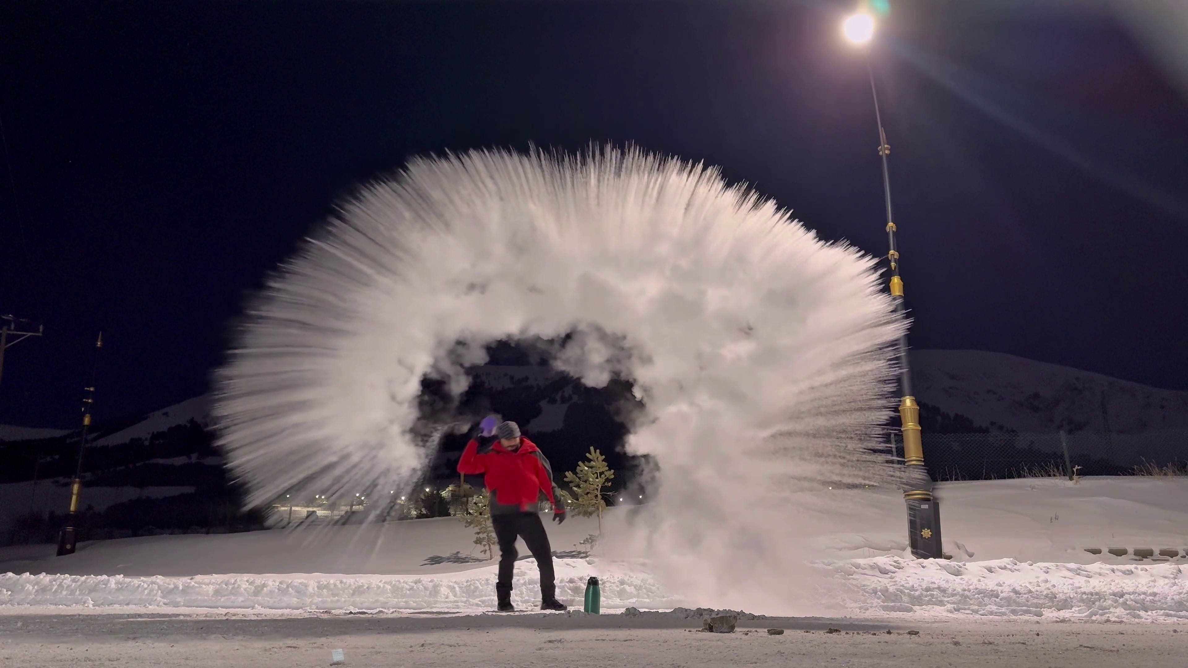 Eksi 25 Derecede Görsel Şölen Kaynar Su Akımı Sosyal Medyayı Sardı (5)