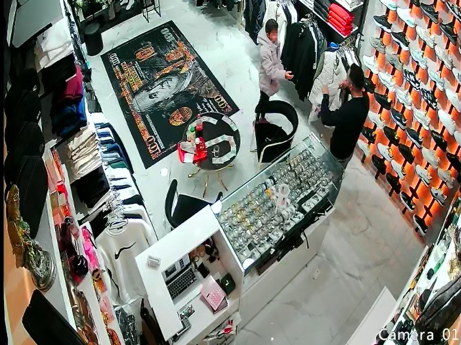 Elindeki 100 Lirayla Magazaya Girdi Dukkan Sahibinin Hareketi Tum Turkiyeyi Aglatti (7)