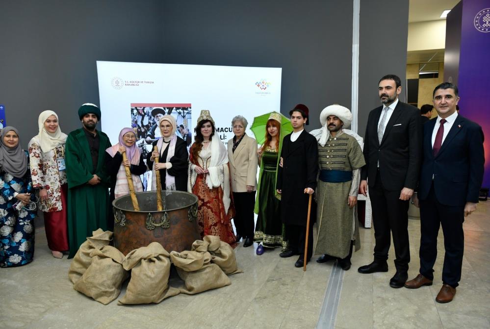 Emine Erdogan Ve Dr Wan Azizahtan Manisanin Unesco Mirasina Ozel Ilgi (2)