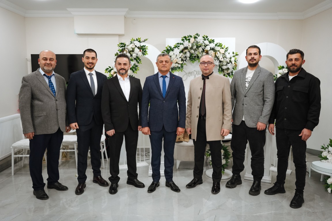 Emre Demir (6) (Orta)