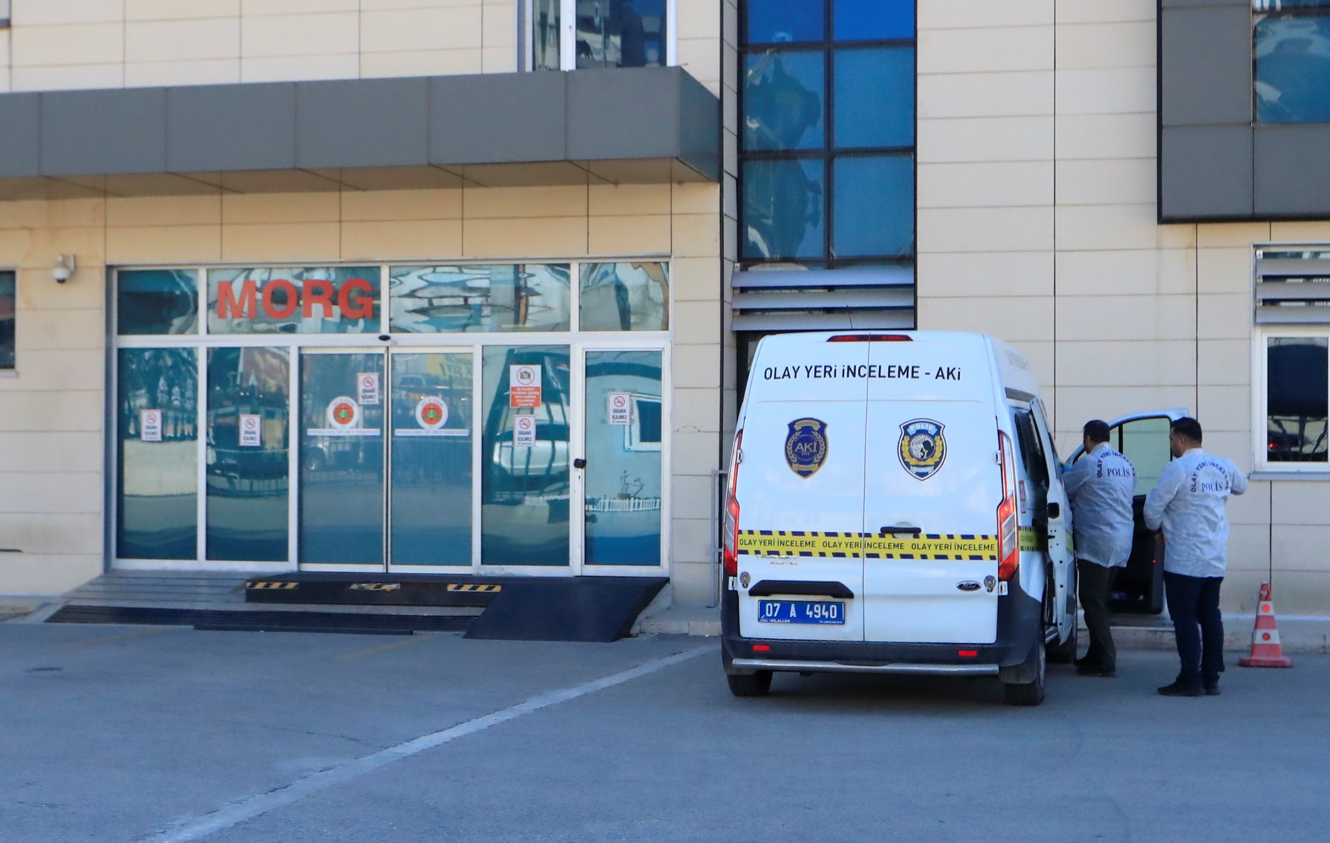 Evde Silah Sesi, Hastanede Ölüm! Yeni Evli Kadın Başından Vurularak Öldü (7)