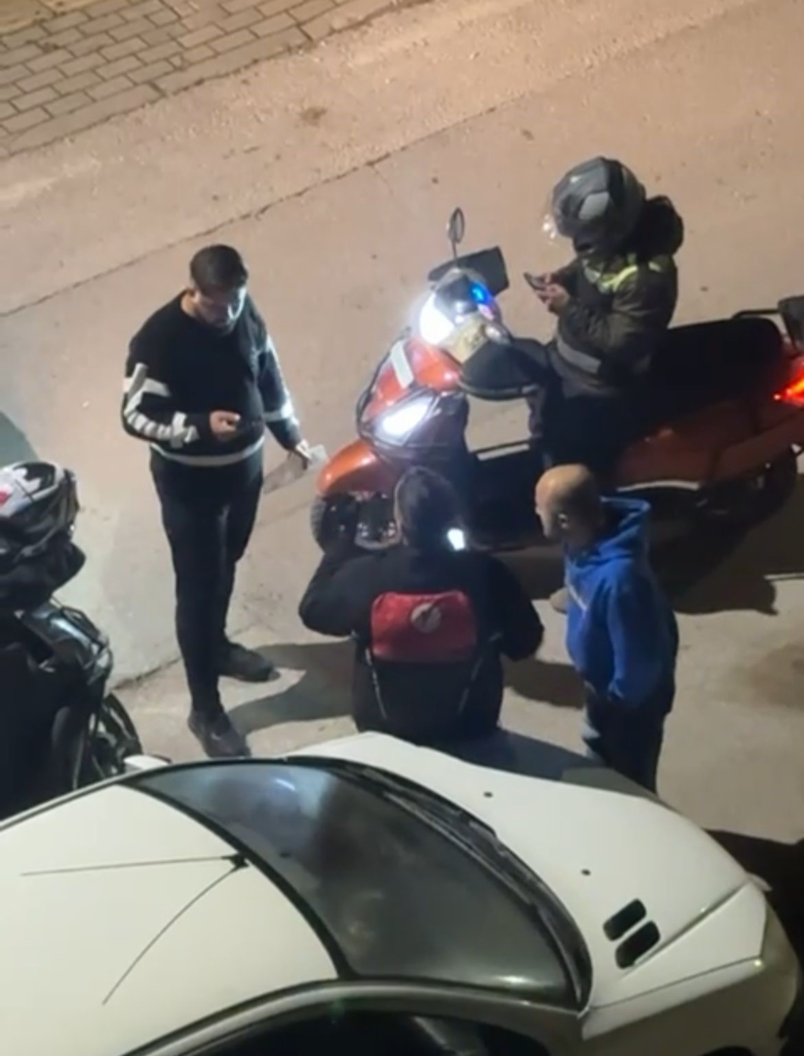 Eve 400 Siparis Yetmedi Simdi De Arkadaslarina Musallat Oldular (3)