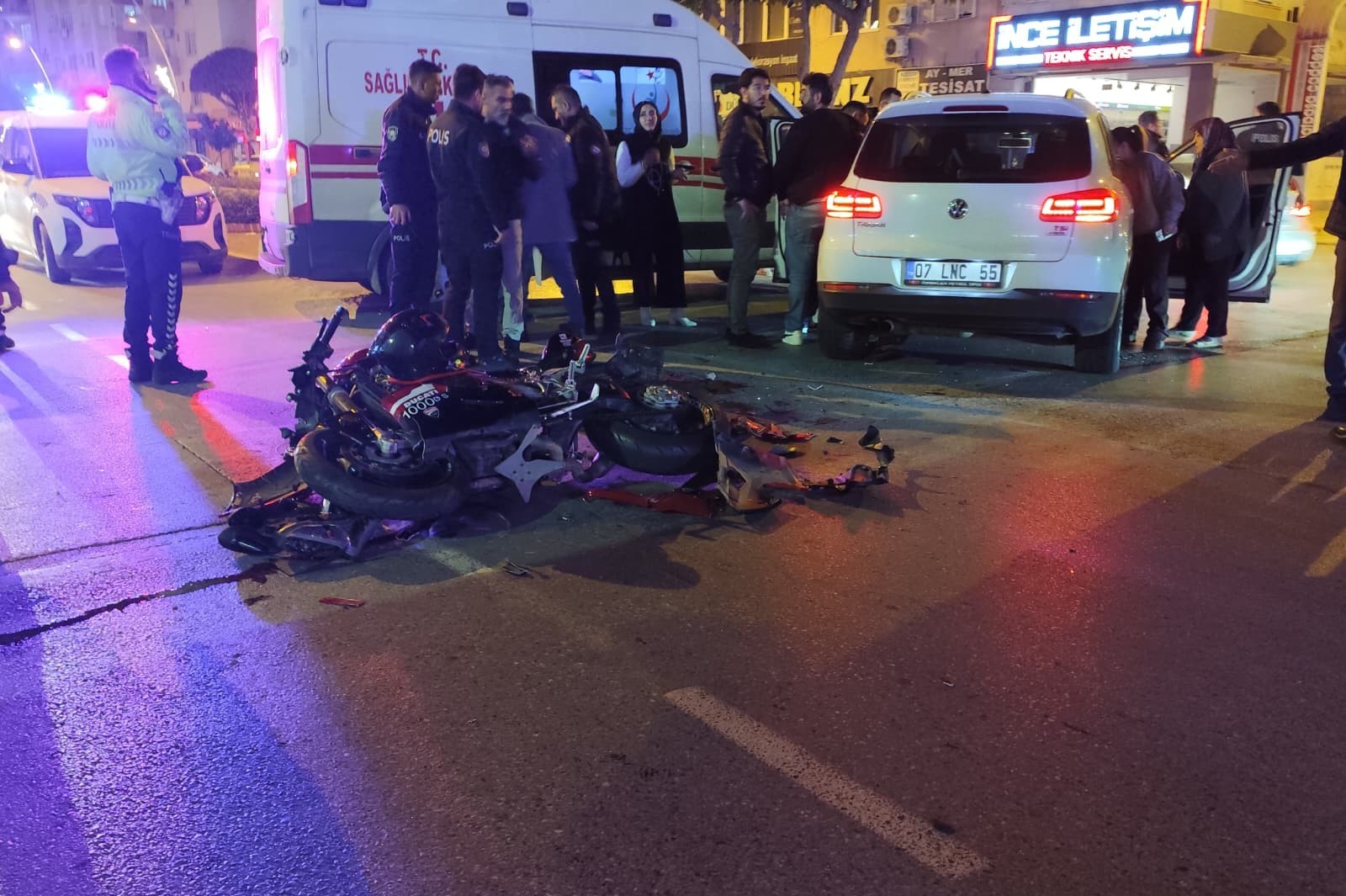 Fenomen Motosikletçinin Acı Sonu! Kaskını Sevgilisine Verdi, Korkunç Kazada Öldü (6)