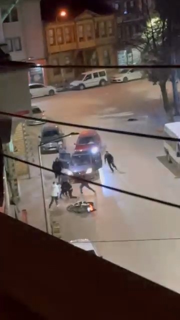 Gece Yarısı Kardeş Dehşeti! Ağabeyini Bıçaklayıp Kaçtı (2)