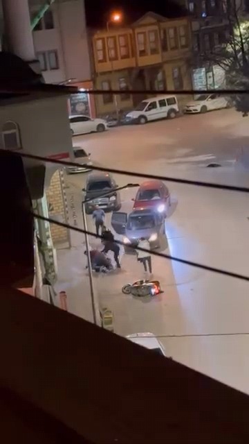 Gece Yarısı Kardeş Dehşeti! Ağabeyini Bıçaklayıp Kaçtı (3)