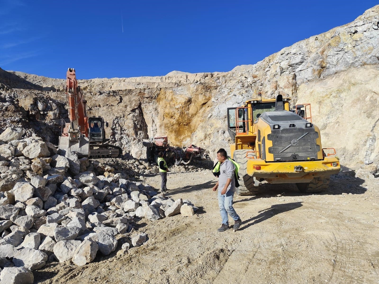 Geçim Mücadelesi Canına Mal Oldu Emekli Işçi Maden Ocağında Can Verdi (2)