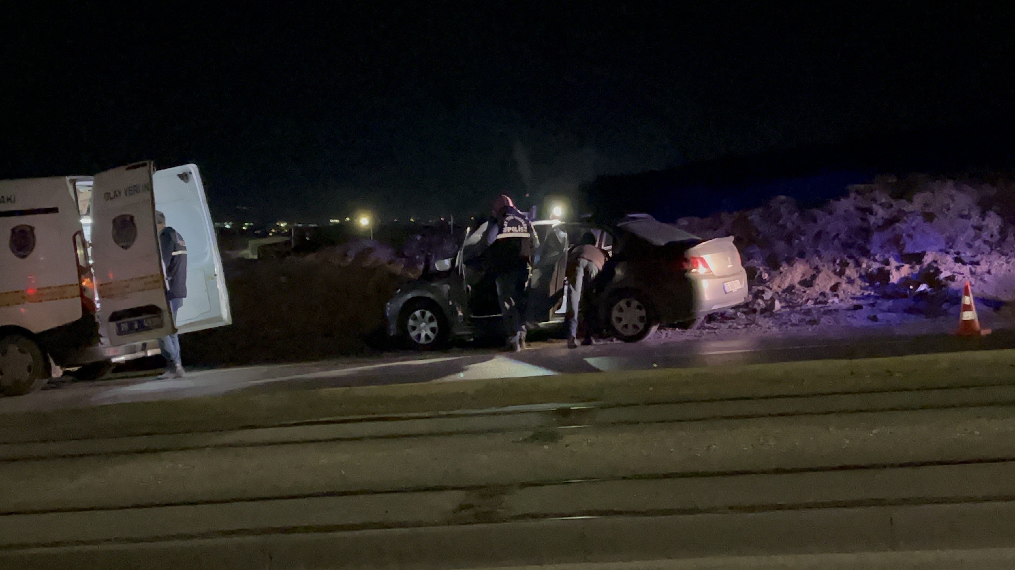 Gençlerin Yarışı Ölüm Saçtı Korkunç Kazada 3 Kişi Öldü (5)