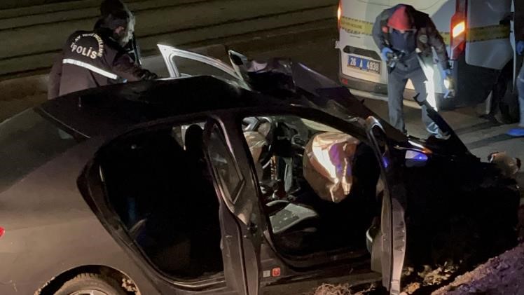 Gençlerin Yarışı Ölüm Saçtı Korkunç Kazada 3 Kişi Öldü (7)