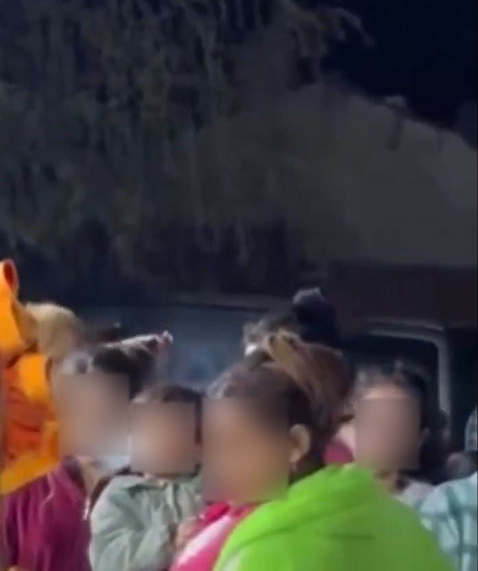 Goruntuler Turkiyeyi Ayaga Kaldirmisti Bir Elinde Bira Digerinde Sigara Olan Cocuklari (2)