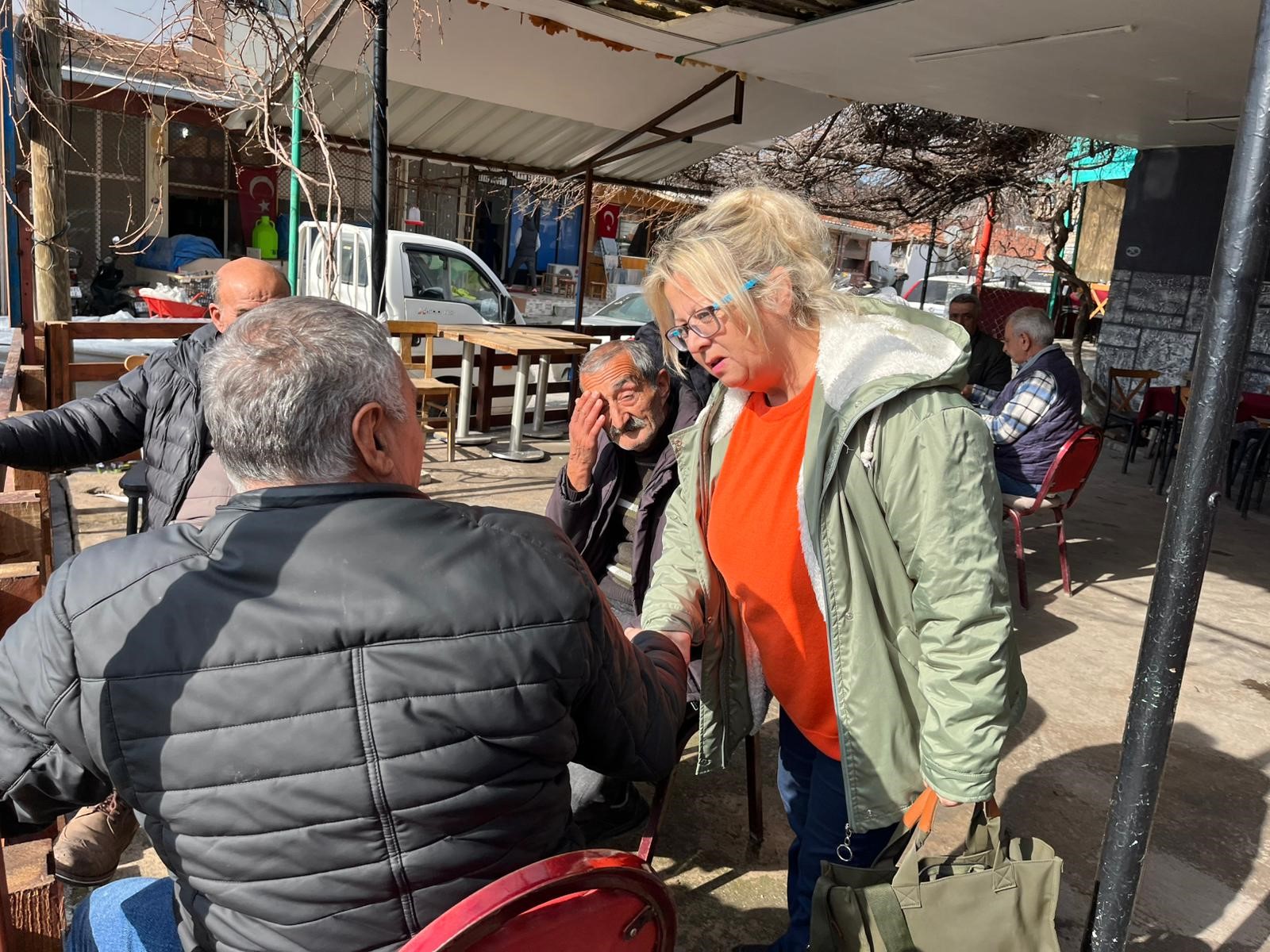 Gözyaşıyla Başladı, Hizmetle Büyüdü Babasının Vefatından 4 Dakika Önce Verilen Sözle Muhtar Oldu (5)
